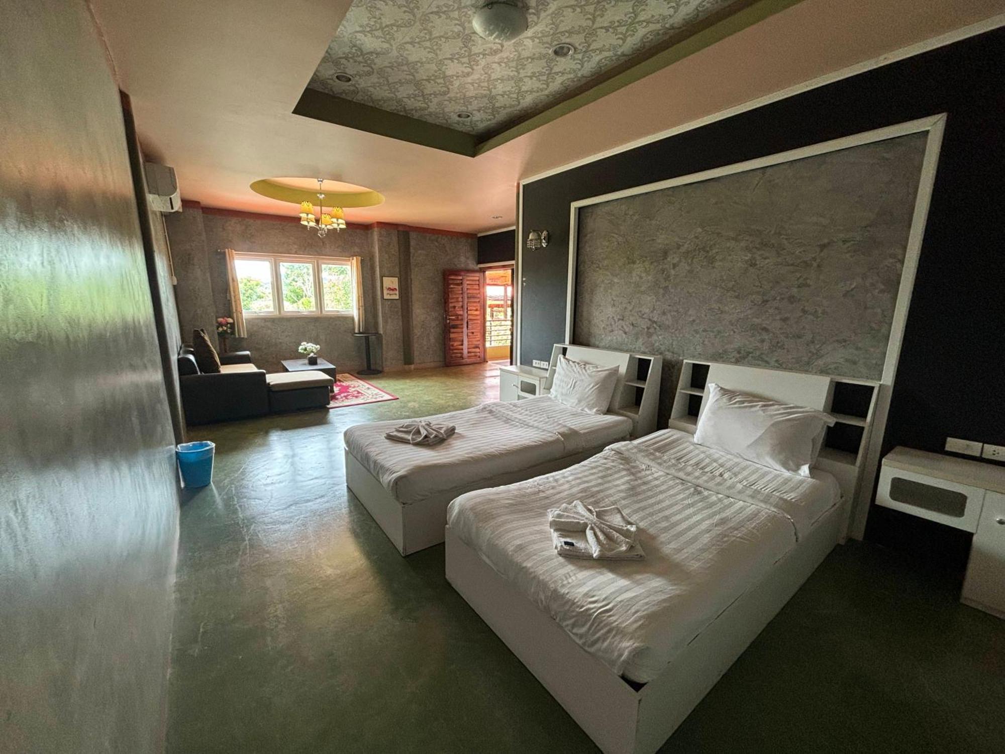 Revolution Kanchanaburi Adventure Hq Ban Chuk Kum Exterior photo