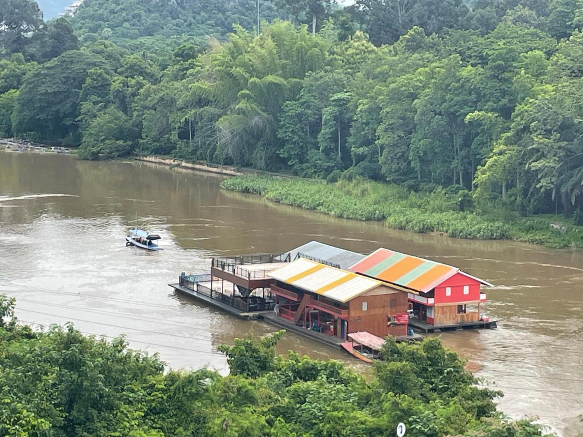 Revolution Kanchanaburi Adventure Hq Ban Chuk Kum Exterior photo