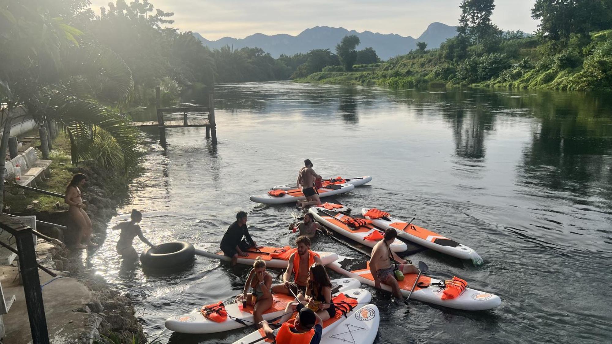 Revolution Kanchanaburi Adventure Hq Ban Chuk Kum Exterior photo